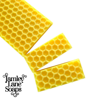 High-Definition Honeycomb| Professional Hexagon Texture Soap Impression Mat